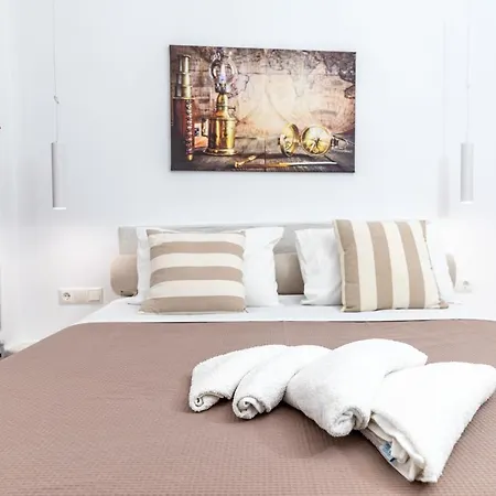 Depis Castle Renata Luxury Lejlighedshotel 3*